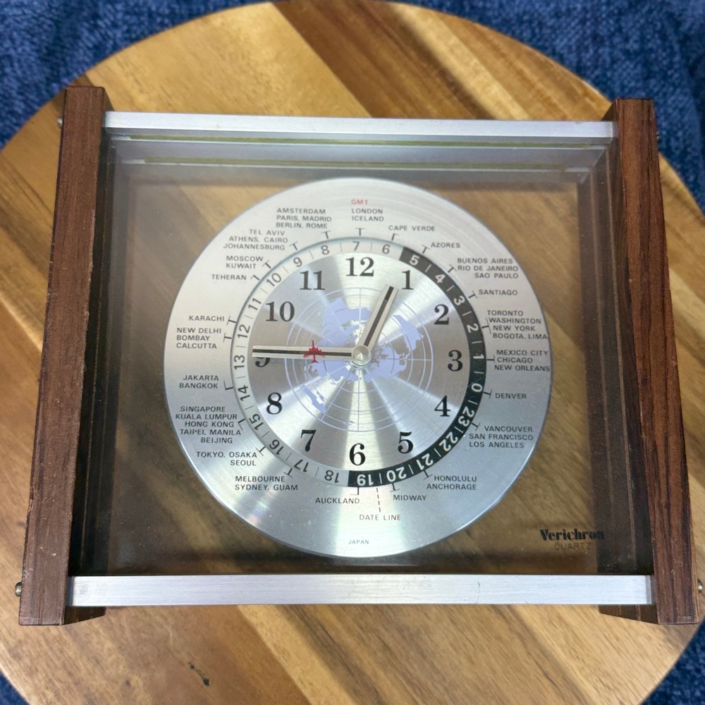 Vintage Verichron Quartz World Time Zone GMT Desk Clock Japan Red Airplane